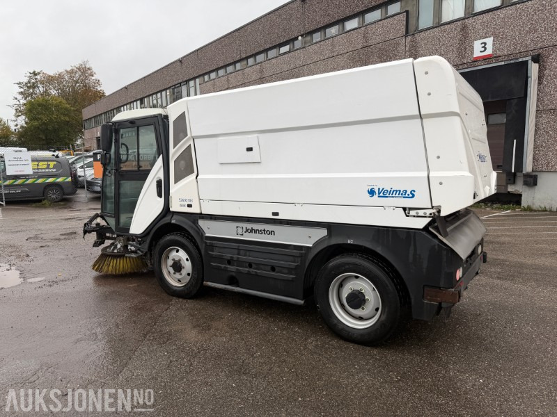2017 JOHNSTON C401 Kompaktfeiemaskin 5,6 m3 - آلية المنفعة/ مركبة خاصة: صورة 3 2017 JOHNSTON C401 Kompaktfeiemaskin 5,6 m3 - آلية المنفعة/ مركبة خاصة: صورة 3