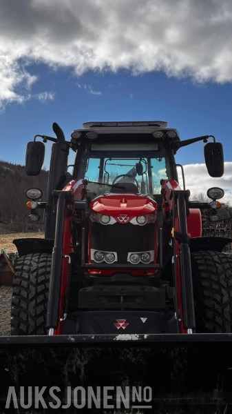 2017 Massey Ferguson 6714 S Dyna VT * Eu Godkjent * 2503 Timer * - جرار: صورة 5 2017 Massey Ferguson 6714 S Dyna VT * Eu Godkjent * 2503 Timer * - جرار: صورة 5