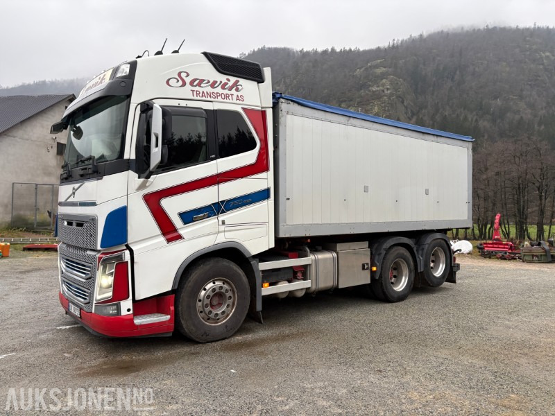 2017 Volvo VOLVO - شاحنة هيكل كابينة: صورة 2 2017 Volvo VOLVO - شاحنة هيكل كابينة: صورة 2