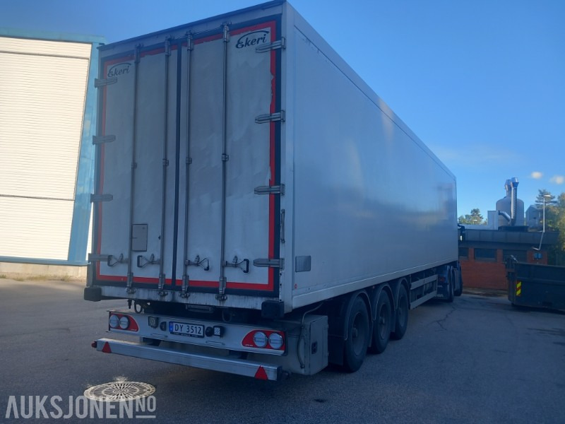 2018 Ekeri 3 akslet semitrailer kjølesemi m/ hel sideåpning - نصف مقطورة مُبرِّدة: صورة 2 2018 Ekeri 3 akslet semitrailer kjølesemi m/ hel sideåpning - نصف مقطورة مُبرِّدة: صورة 2