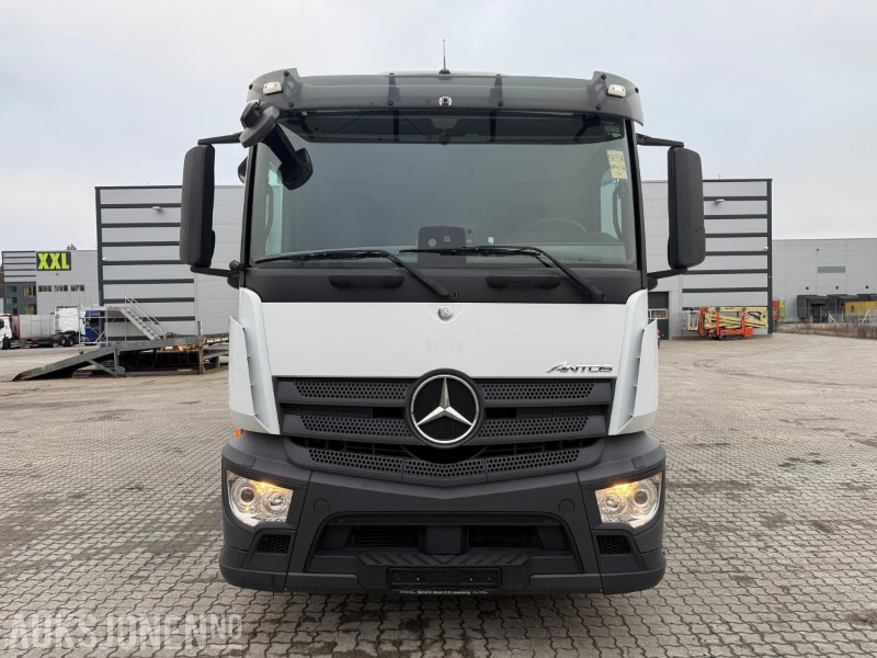 2018 Mercedes-Benz Antos 1830 skapbil, med kjøling, 360-kamera, baklem, multiratt, dab, fjernkontroll - شاحنة مقفلة: صورة 2 2018 Mercedes-Benz Antos 1830 skapbil, med kjøling, 360-kamera, baklem, multiratt, dab, fjernkontroll - شاحنة مقفلة: صورة 2