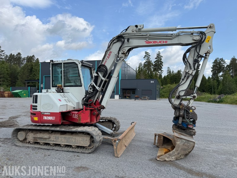 2018 Takeuchi TB280FR – 8,5-tonns gravemaskin med Side-to-Side Boom, tilt, sentralsmøring og 2 skuffer - حفارة: صورة 5 2018 Takeuchi TB280FR – 8,5-tonns gravemaskin med Side-to-Side Boom, tilt, sentralsmøring og 2 skuffer - حفارة: صورة 5
