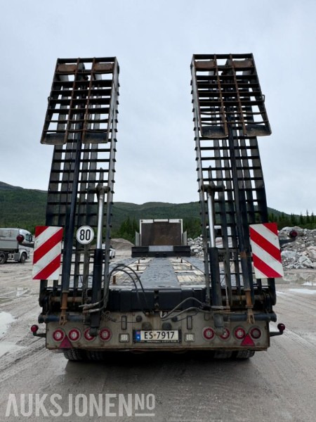 2019 Carnehl CSTV 40-60 - 4 akslet maskinsemi - Manuelt uttrekk - Hydraulisk bredding - Støttelabber bak - Fjernstyring - عربة مقطورة: صورة 5 2019 Carnehl CSTV 40-60 - 4 akslet maskinsemi - Manuelt uttrekk - Hydraulisk bredding - Støttelabber bak - Fjernstyring - عربة مقطورة: صورة 5