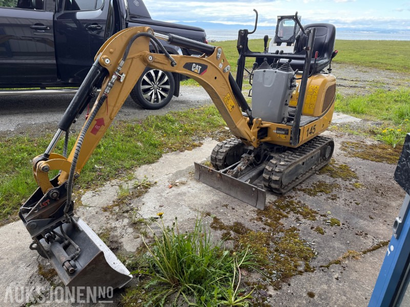 2019 Cat 300,9 D minigraver med veltebøyle og pusseskuffe - حفارة مُصَّغرة: صورة 1 2019 Cat 300,9 D minigraver med veltebøyle og pusseskuffe - حفارة مُصَّغرة: صورة 1