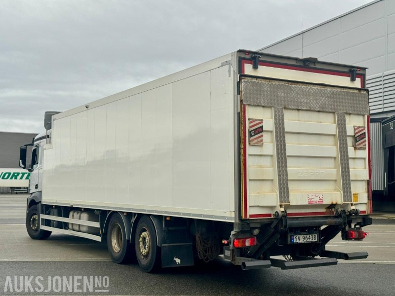 2019 Mercedes-Benz ACTROS 2553L 6X2 - Skapbil - Eu-godkjent til 06/26 - Km: 278353 - شاحنة مقفلة: صورة 4 2019 Mercedes-Benz ACTROS 2553L 6X2 - Skapbil - Eu-godkjent til 06/26 - Km: 278353 - شاحنة مقفلة: صورة 4