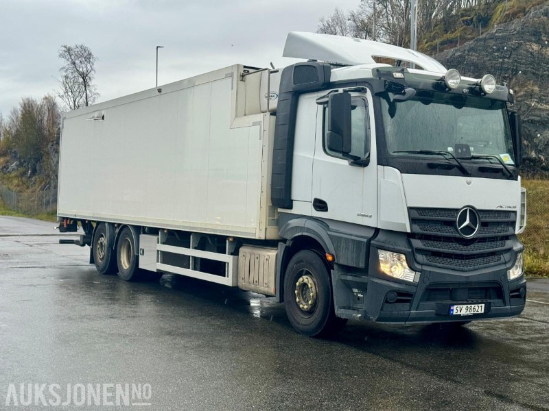 2019 Mercedes-Benz ACTROS - 6x2 - Eu-godkjent til 07/26 - Km: 150607 - شاحنة مقفلة: صورة 2 2019 Mercedes-Benz ACTROS - 6x2 - Eu-godkjent til 07/26 - Km: 150607 - شاحنة مقفلة: صورة 2