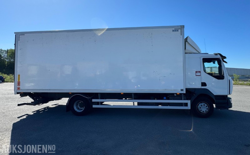 2019 Renault D 250 skapbil/full sideåpning/bakløft/adaptiv cruisecontrol/ryggekamera/luft - شاحنة مقفلة: صورة 4 2019 Renault D 250 skapbil/full sideåpning/bakløft/adaptiv cruisecontrol/ryggekamera/luft - شاحنة مقفلة: صورة 4