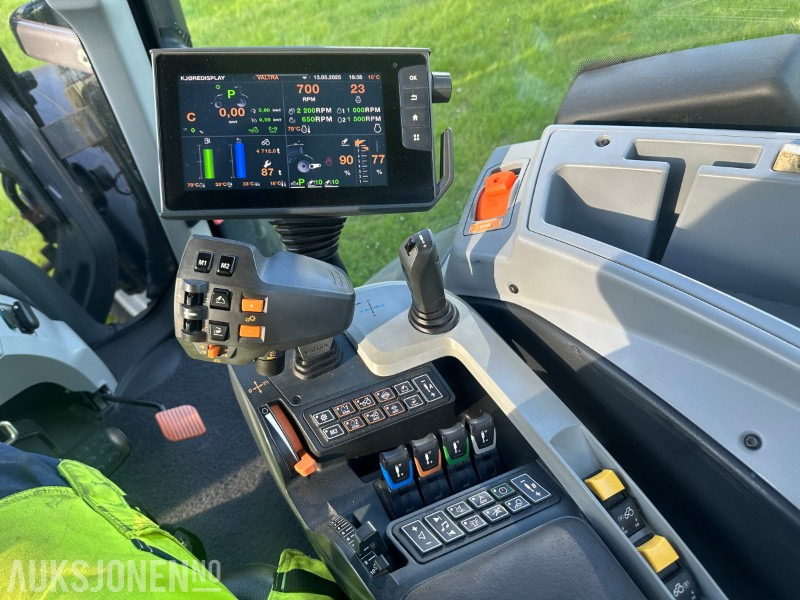 2019 Valtra N174 med frontlaster og mye utstyr - جرار: صورة 5 2019 Valtra N174 med frontlaster og mye utstyr - جرار: صورة 5