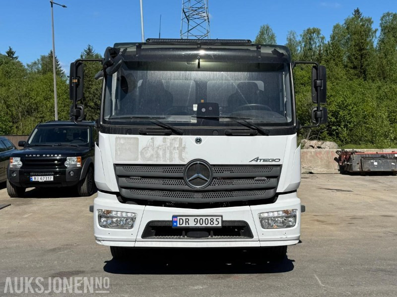 2021 Mercedes-Benz Atego 1530 lappebil/asfaltcontainer/hengsrød plan/adaptiv cruisecontrol/kamera - شاحنات مسطحة: صورة 2 2021 Mercedes-Benz Atego 1530 lappebil/asfaltcontainer/hengsrød plan/adaptiv cruisecontrol/kamera - شاحنات مسطحة: صورة 2