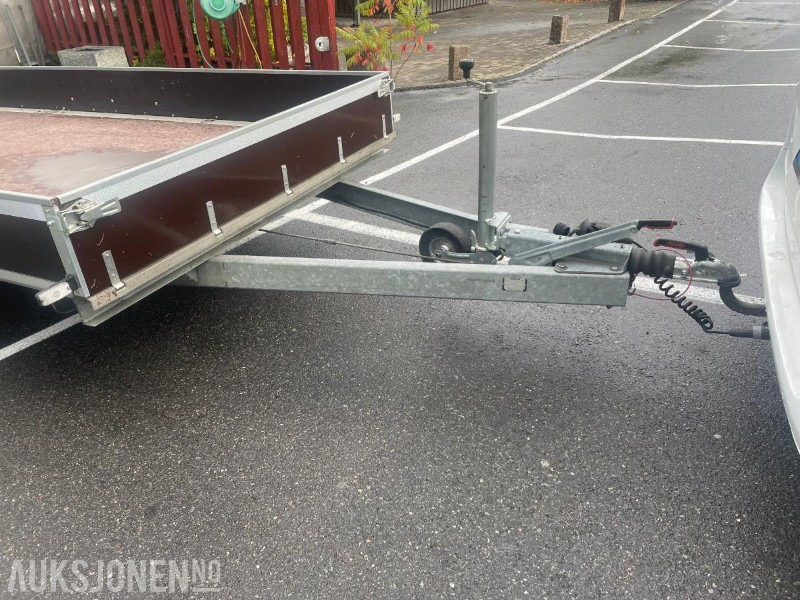 2021 Tredal T 25 UH Meget god stand Lavt brukt - عربة مقطورة: صورة 3 2021 Tredal T 25 UH Meget god stand Lavt brukt - عربة مقطورة: صورة 3