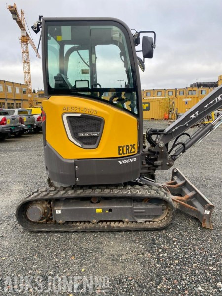 2021 Volvo ECR25 elektrisk minigraver med mye utstyr - حفارة: صورة 4 2021 Volvo ECR25 elektrisk minigraver med mye utstyr - حفارة: صورة 4