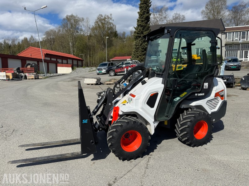 2022 Bobcat L23 kompaktlaster med skuffe, gafler og hydraulisksnøskjær - شيول صغير: صورة 1 2022 Bobcat L23 kompaktlaster med skuffe, gafler og hydraulisksnøskjær - شيول صغير: صورة 1