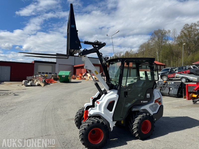 2022 Bobcat L23 kompaktlaster med skuffe, gafler og hydraulisksnøskjær - شيول صغير: صورة 3 2022 Bobcat L23 kompaktlaster med skuffe, gafler og hydraulisksnøskjær - شيول صغير: صورة 3