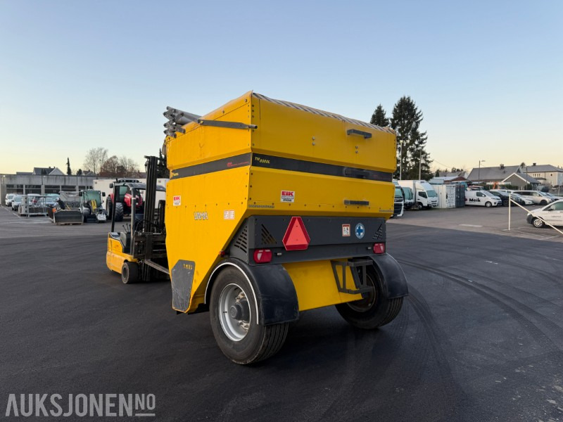 2022 Vama TH-8000L Strøvogn - Levert ny høsten 2023 – Meget pen og lite brukt - الآلات الزراعية: صورة 5 2022 Vama TH-8000L Strøvogn - Levert ny høsten 2023 – Meget pen og lite brukt - الآلات الزراعية: صورة 5