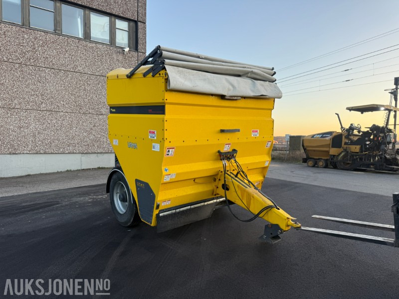 2022 Vama TH-8000L Strøvogn - Levert ny høsten 2023 – Meget pen og lite brukt - الآلات الزراعية: صورة 1 2022 Vama TH-8000L Strøvogn - Levert ny høsten 2023 – Meget pen og lite brukt - الآلات الزراعية: صورة 1