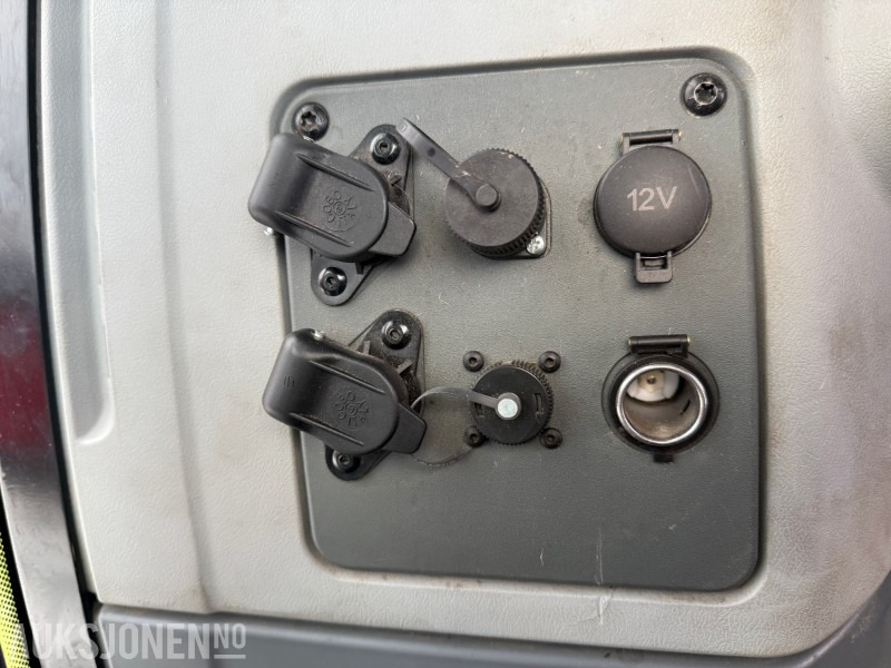 جرار 2023 Claas Arion 550, kun 759 timar - Quicke frontlaster (med vekt): صورة 22