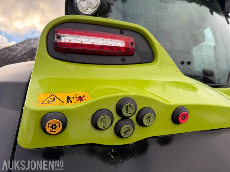 جرار 2023 Claas Arion 550, kun 759 timar - Quicke frontlaster (med vekt): صورة 12
