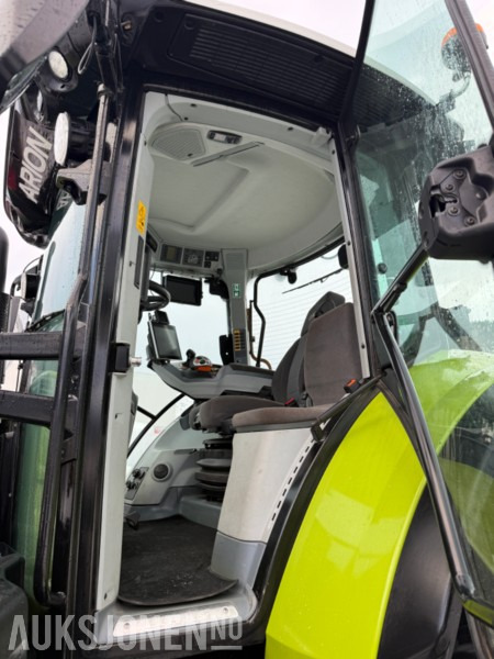 جرار 2023 Claas Arion 550, kun 759 timar - Quicke frontlaster (med vekt): صورة 18