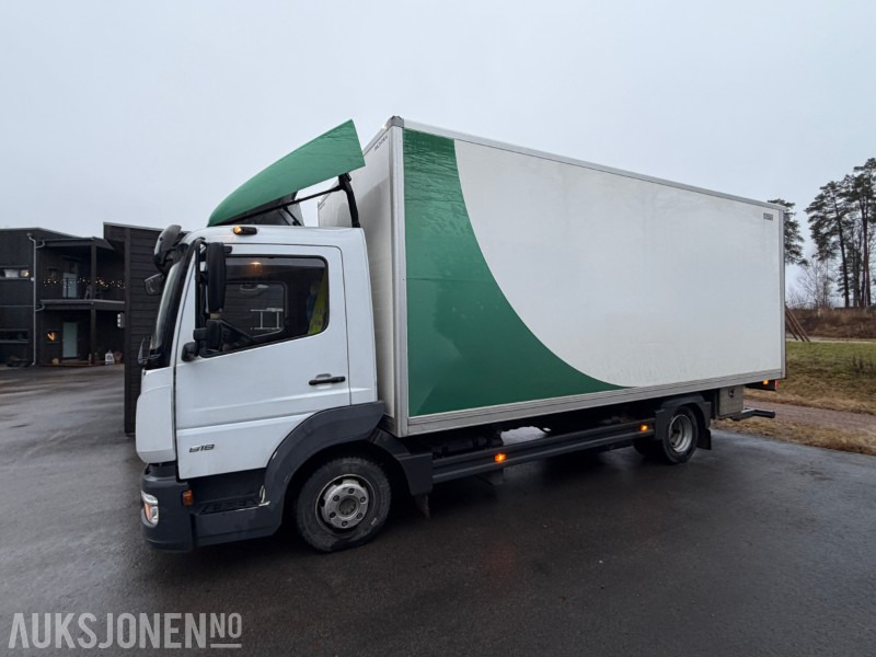 2023 Mercedes-Benz Atego 818 kjøpt ny i Norge - Baklem - 266855 km - شاحنة مقفلة: صورة 2 2023 Mercedes-Benz Atego 818 kjøpt ny i Norge - Baklem - 266855 km - شاحنة مقفلة: صورة 2