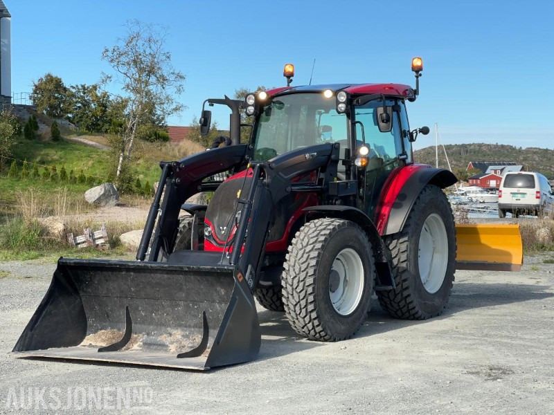 2023 Valtra A95 - Mye utstyr, lite brukt - جرار: صورة 1 2023 Valtra A95 - Mye utstyr, lite brukt - جرار: صورة 1