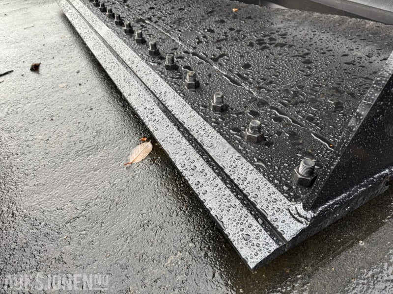 2025 Hjullasterskuffe med BM feste og utskiftbar kniv - ملحق - آلات البناء: صورة 2 2025 Hjullasterskuffe med BM feste og utskiftbar kniv - ملحق - آلات البناء: صورة 2