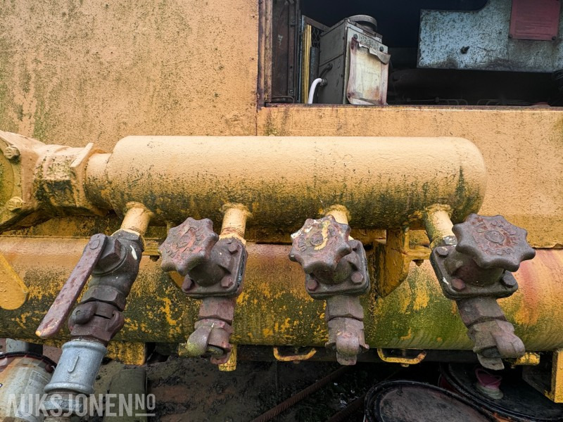 معدات البناء AVA Kmpressor - Volvo Penta motor TD 120 A - 17 m3 - På krokramme: صورة 19