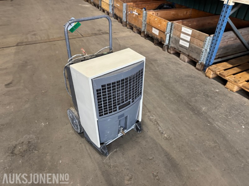 Dantherm CDT 40 avfukter - 230V - معدات صناعية: صورة 2 Dantherm CDT 40 avfukter - 230V - معدات صناعية: صورة 2