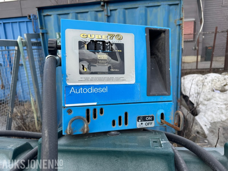 Dieseltank 2500 liter med 230 volt pumpe - معدات البناء: صورة 2 Dieseltank 2500 liter med 230 volt pumpe - معدات البناء: صورة 2