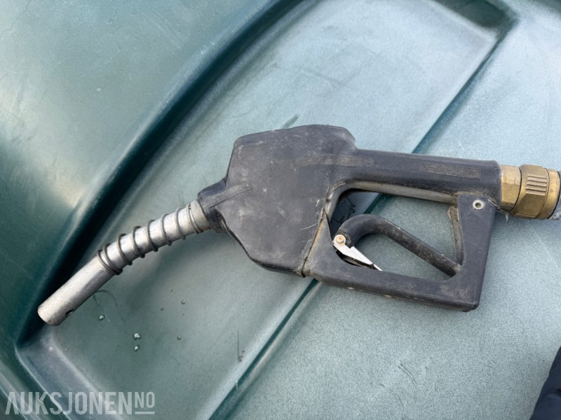 Dieseltank 2500 liter med 230 volt pumpe - معدات البناء: صورة 5 Dieseltank 2500 liter med 230 volt pumpe - معدات البناء: صورة 5
