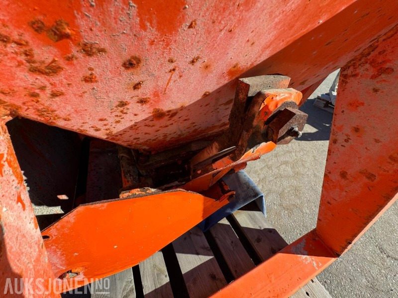Eichinger betongtobb 300 liter - معدات البناء: صورة 5 Eichinger betongtobb 300 liter - معدات البناء: صورة 5