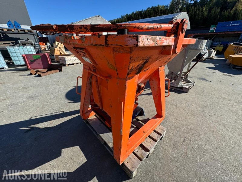 Eichinger betongtobb 300 liter - معدات البناء: صورة 4 Eichinger betongtobb 300 liter - معدات البناء: صورة 4