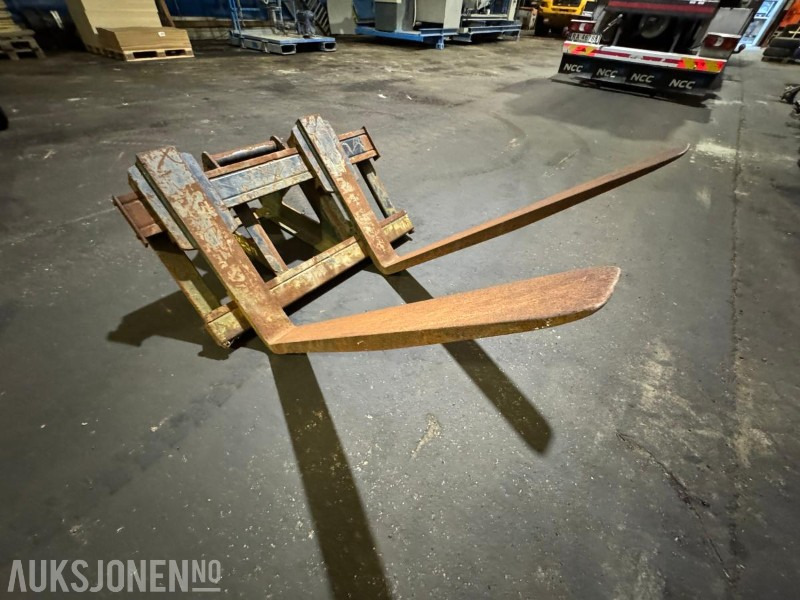 Engcon pallegafler med S60 feste - ملحق - آلات البناء: صورة 1 Engcon pallegafler med S60 feste - ملحق - آلات البناء: صورة 1