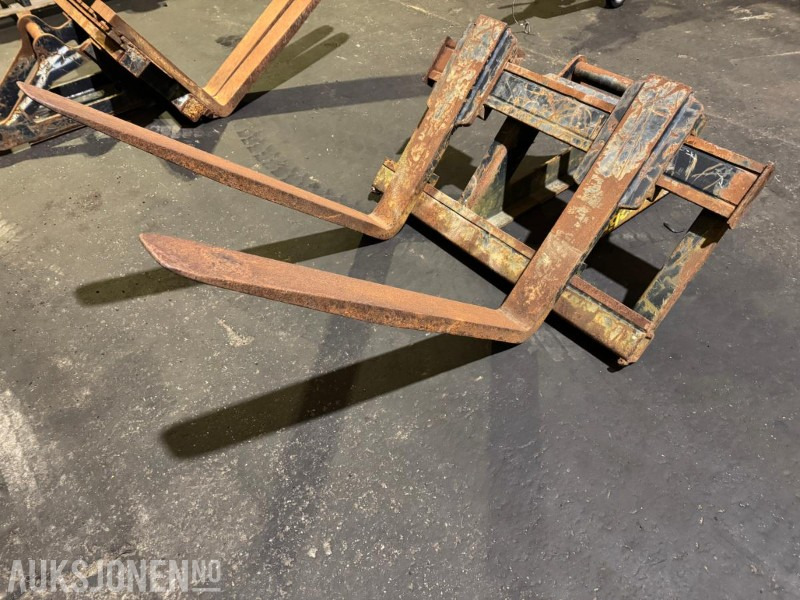 Engcon pallegafler med S60 feste - ملحق - آلات البناء: صورة 3 Engcon pallegafler med S60 feste - ملحق - آلات البناء: صورة 3