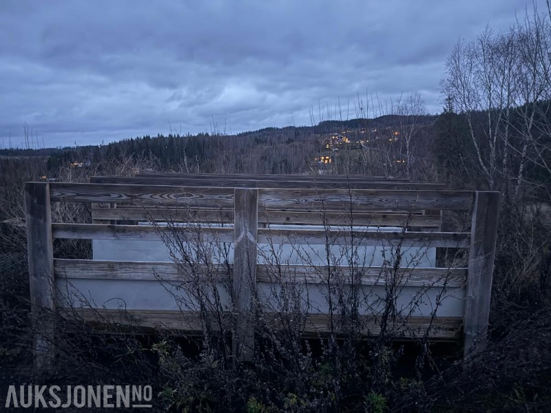 Forbrett til sau Bredde 60cm Lengde 300cm - الآلات الزراعية: صورة 2 Forbrett til sau Bredde 60cm Lengde 300cm - الآلات الزراعية: صورة 2