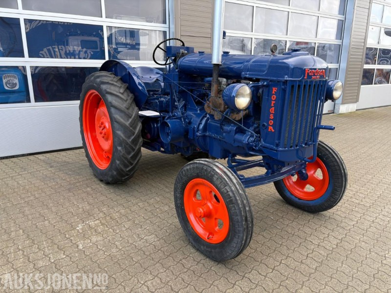 Ford Fordson-Stegamajor E27N - جرار: صورة 4 Ford Fordson-Stegamajor E27N - جرار: صورة 4