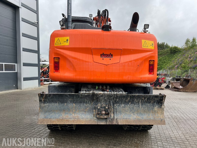 Hitachi ZX140W-5B Engcon tilt, fast puss - حفارة: صورة 4 Hitachi ZX140W-5B Engcon tilt, fast puss - حفارة: صورة 4