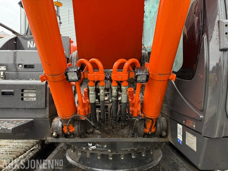 حفار زحاف Hitachi ZX250 LC-6 EC223, GPS, Sentralsmøring, 2 skuffer, LED: صورة 10 حفار زحاف Hitachi ZX250 LC-6 EC223, GPS, Sentralsmøring, 2 skuffer, LED: صورة 10