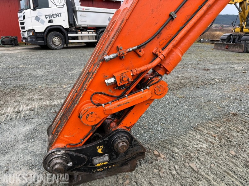 حفار زحاف Hitachi ZX250 LC-6 EC223, GPS, Sentralsmøring, 2 skuffer, LED: صورة 11 حفار زحاف Hitachi ZX250 LC-6 EC223, GPS, Sentralsmøring, 2 skuffer, LED: صورة 11