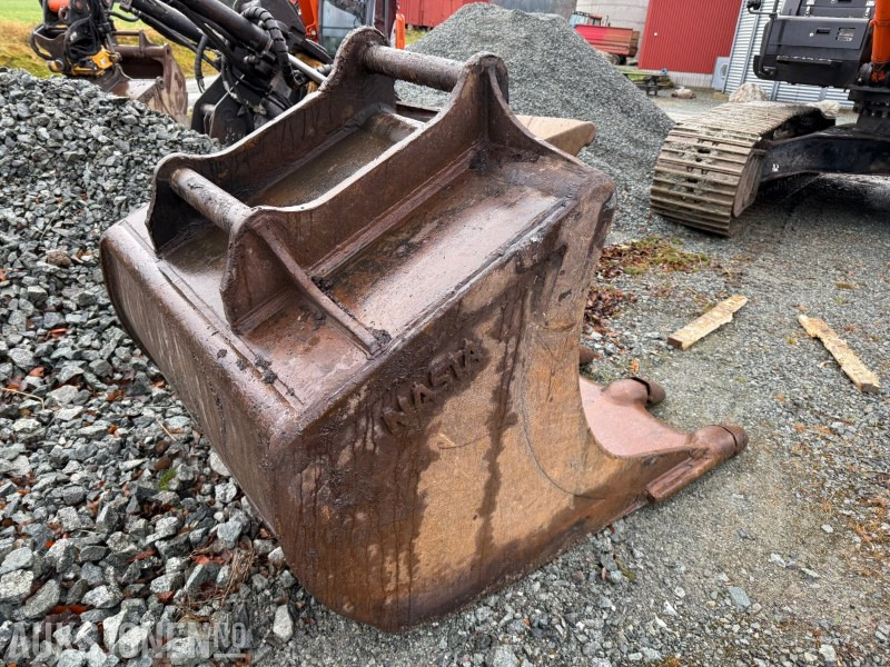 حفار زحاف Hitachi ZX250 LC-6 EC223, GPS, Sentralsmøring, 2 skuffer, LED: صورة 13 حفار زحاف Hitachi ZX250 LC-6 EC223, GPS, Sentralsmøring, 2 skuffer, LED: صورة 13