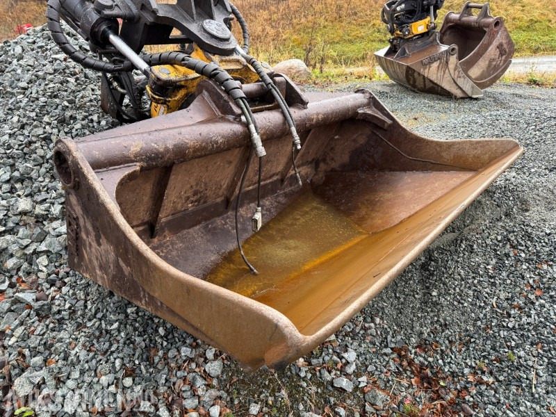 حفار زحاف Hitachi ZX250 LC-6 EC223, GPS, Sentralsmøring, 2 skuffer, LED: صورة 16 حفار زحاف Hitachi ZX250 LC-6 EC223, GPS, Sentralsmøring, 2 skuffer, LED: صورة 16