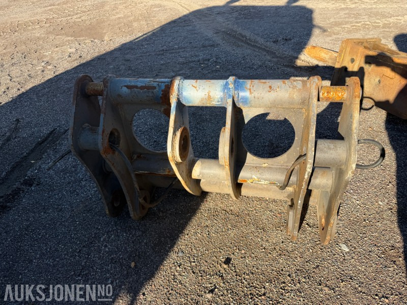 Hydraulisk Hurtigfeste Volvo L110E - معدات البناء: صورة 5 Hydraulisk Hurtigfeste Volvo L110E - معدات البناء: صورة 5