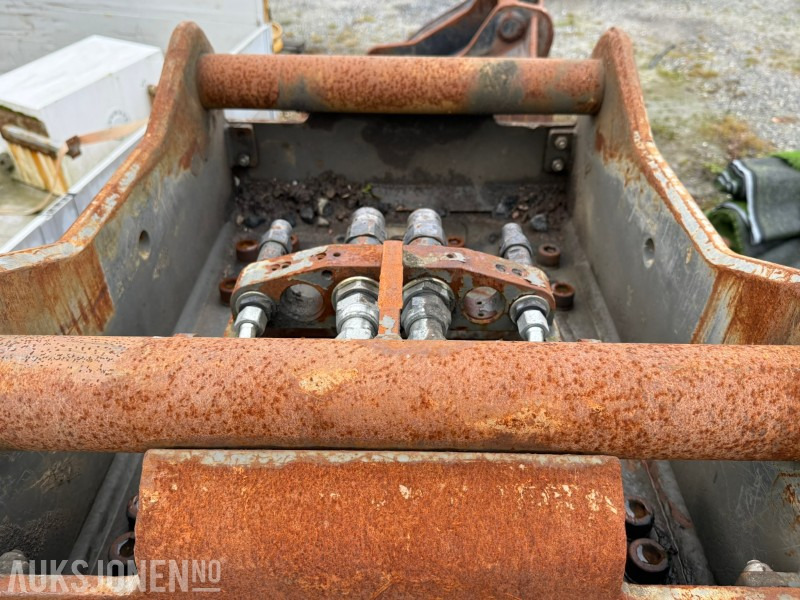 ملحق - آلات البناء Hydraulisk sorteringsklo med rotator / S80 feste – brukt: صورة 6 ملحق - آلات البناء Hydraulisk sorteringsklo med rotator / S80 feste – brukt: صورة 6