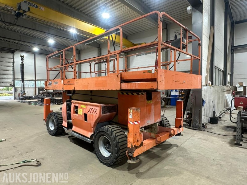 JLG 4394RT - Sakselift - معدات الوصول: صورة 3 JLG 4394RT - Sakselift - معدات الوصول: صورة 3