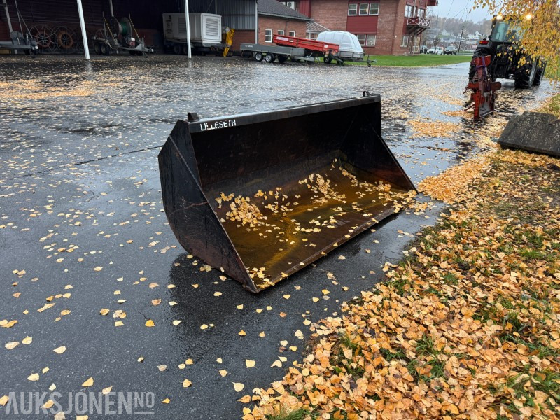 Lilleseth traktorskuffe Trima feste - الآلات الزراعية: صورة 3 Lilleseth traktorskuffe Trima feste - الآلات الزراعية: صورة 3