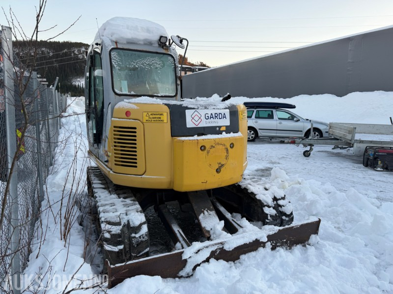 New Holland Kobelco E70SR-1ES – 2007-modell – 7,6 tonns korthekk beltegraver - Rotortilt - 2 skuffer - حفارة: صورة 4 New Holland Kobelco E70SR-1ES – 2007-modell – 7,6 tonns korthekk beltegraver - Rotortilt - 2 skuffer - حفارة: صورة 4