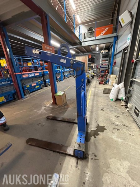 Pallegafler til håndtering av paller med kran / Kapasitet 3000 kg - ملحق - آلات البناء: صورة 1 Pallegafler til håndtering av paller med kran / Kapasitet 3000 kg - ملحق - آلات البناء: صورة 1