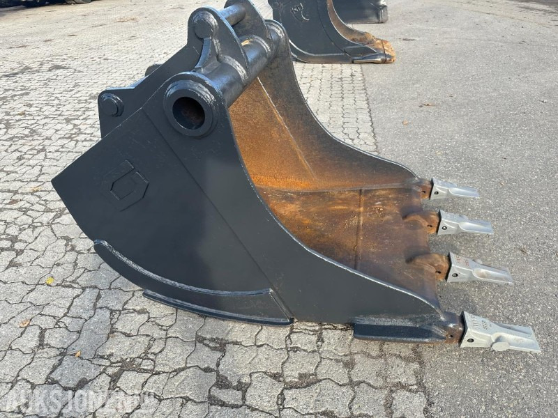 S-60 Gjerstad Tannskuffe 700 Liter - بكت حفار: صورة 1 S-60 Gjerstad Tannskuffe 700 Liter - بكت حفار: صورة 1