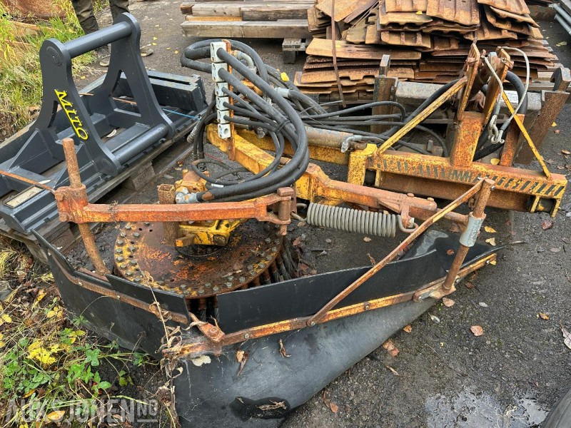 Sidekost Med Trima feste - ملحق - آلات البناء: صورة 4 Sidekost Med Trima feste - ملحق - آلات البناء: صورة 4