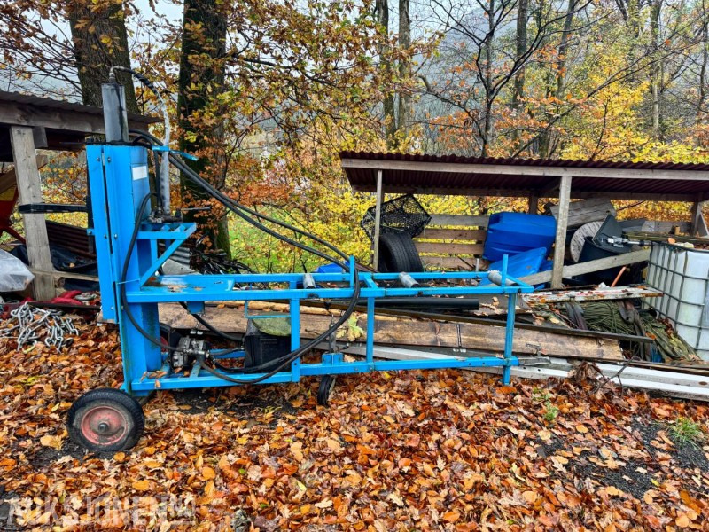 Svedbro Smida AB Vedklipper - Kløyvemaskin - الآلات الزراعية: صورة 4 Svedbro Smida AB Vedklipper - Kløyvemaskin - الآلات الزراعية: صورة 4