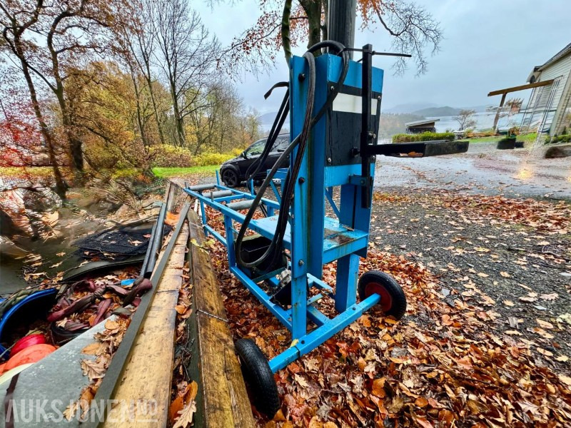 Svedbro Smida AB Vedklipper - Kløyvemaskin - الآلات الزراعية: صورة 3 Svedbro Smida AB Vedklipper - Kløyvemaskin - الآلات الزراعية: صورة 3